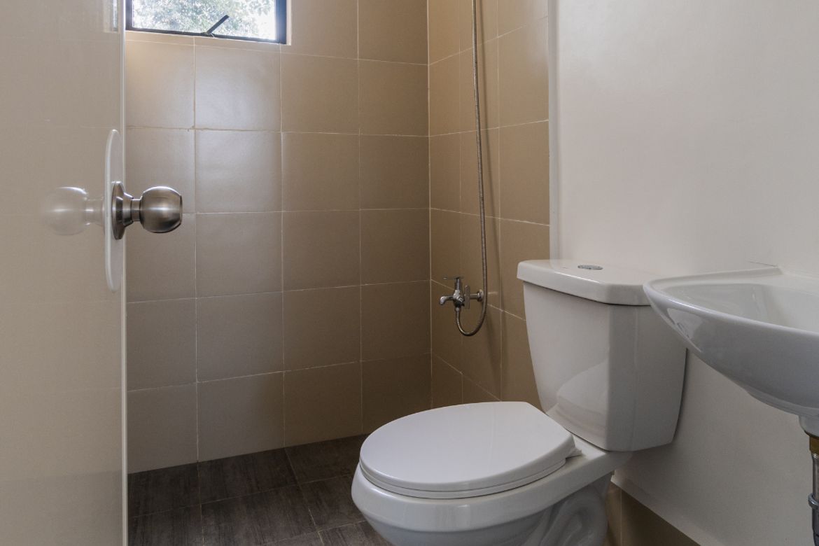 3 Bedroom House for Sale in Guitnang Bayan II, San Mateo, Rizal – photo 7