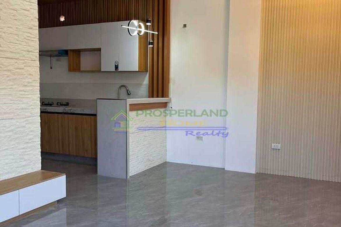 3 Bedroom House for Sale in Inocencio, Trece Martires, Cavite