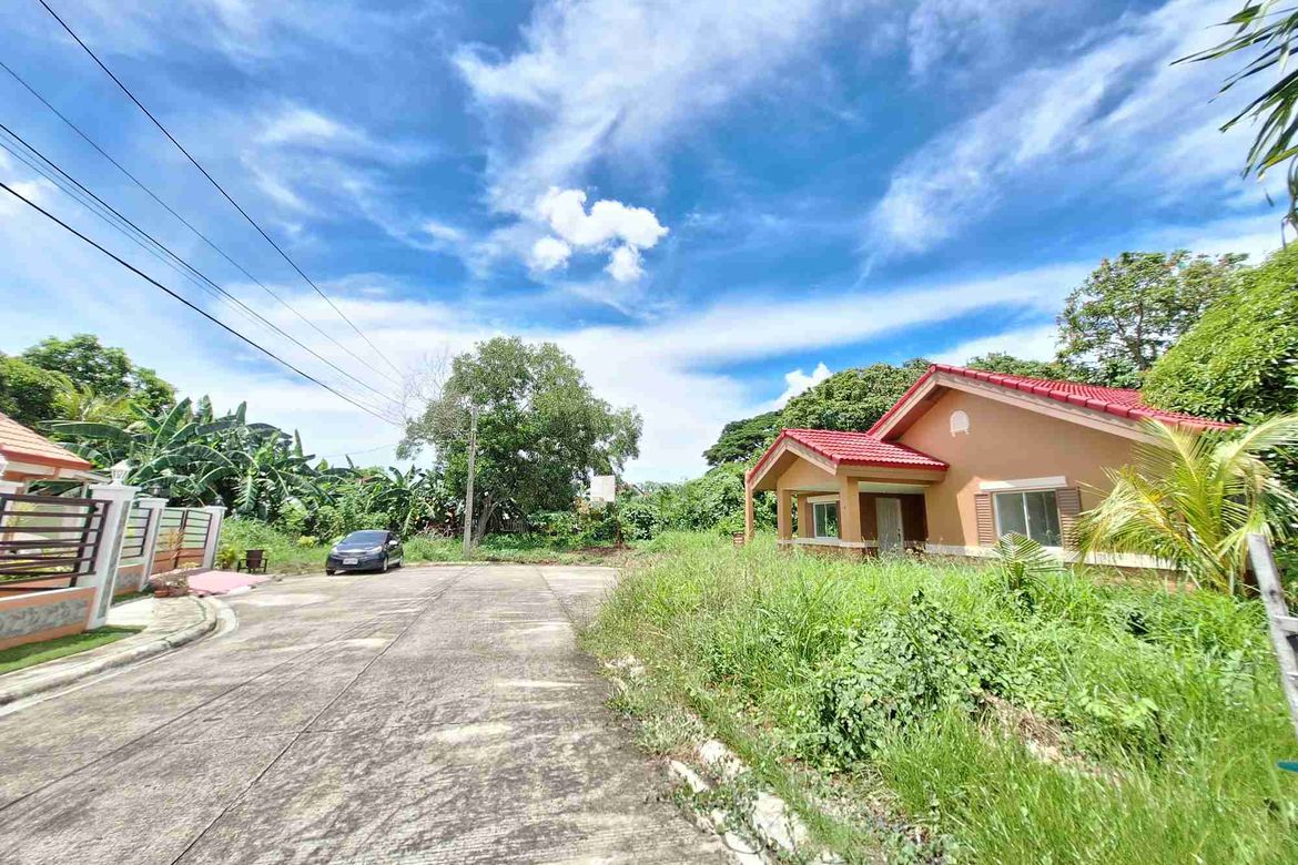 3 Bedroom House for Sale in Jibao-An, Pavia, Iloilo – photo 3