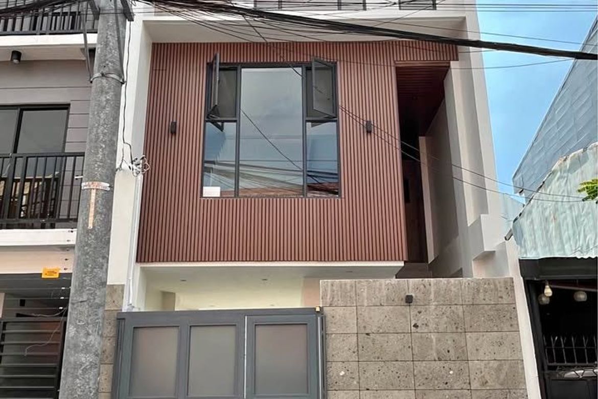 3 Bedroom House for Sale in Kapitolyo, Pasig, Metro Manila – photo 4