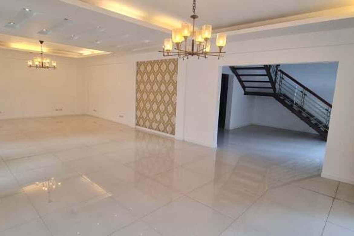 3 Bedroom House for Sale in Laging Handa, Quezon City, Metro Manila near MRT-3 Kamuning