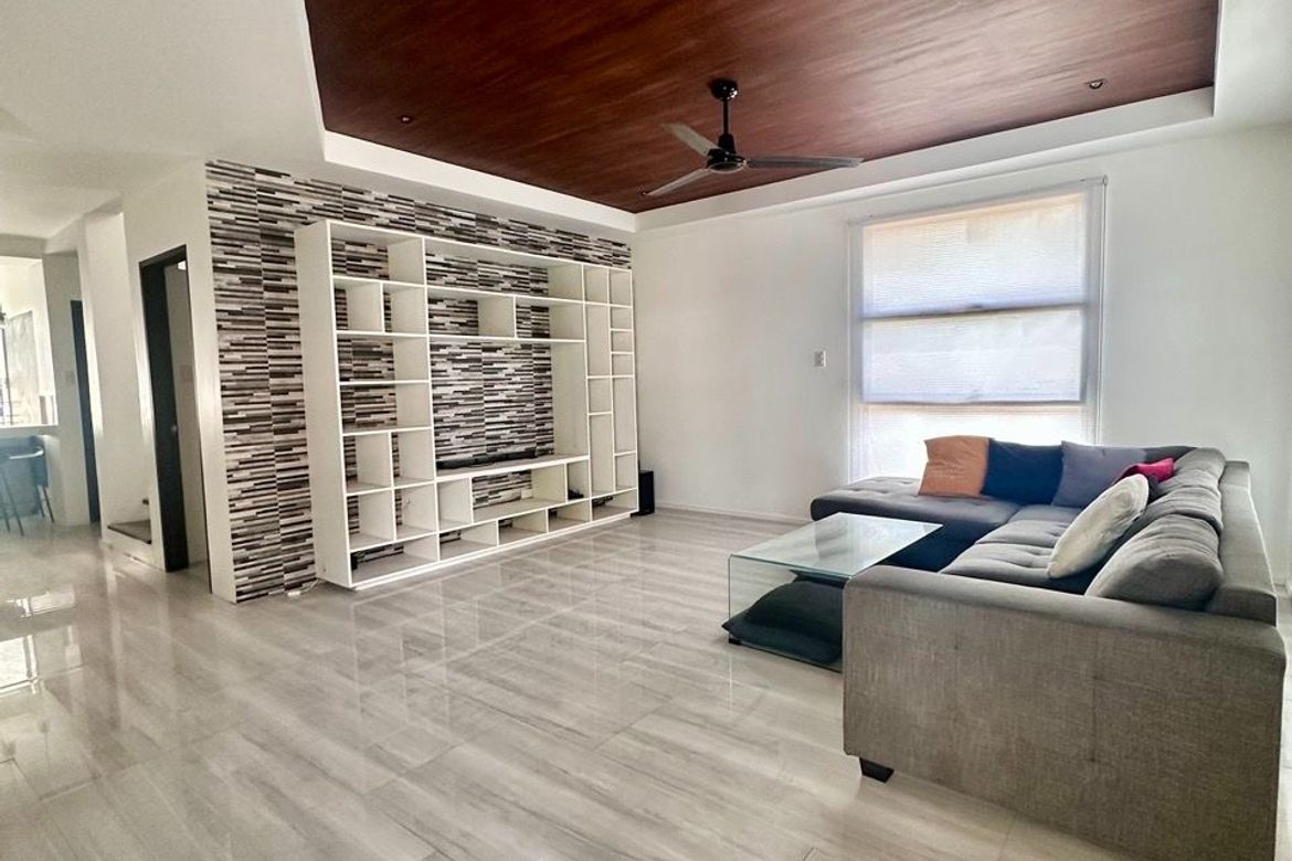 3 Bedroom House for Sale in Loma, Biñan, Laguna
