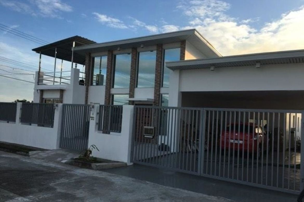 3 Bedroom House for Sale in Lourdes North West, Angeles, Pampanga