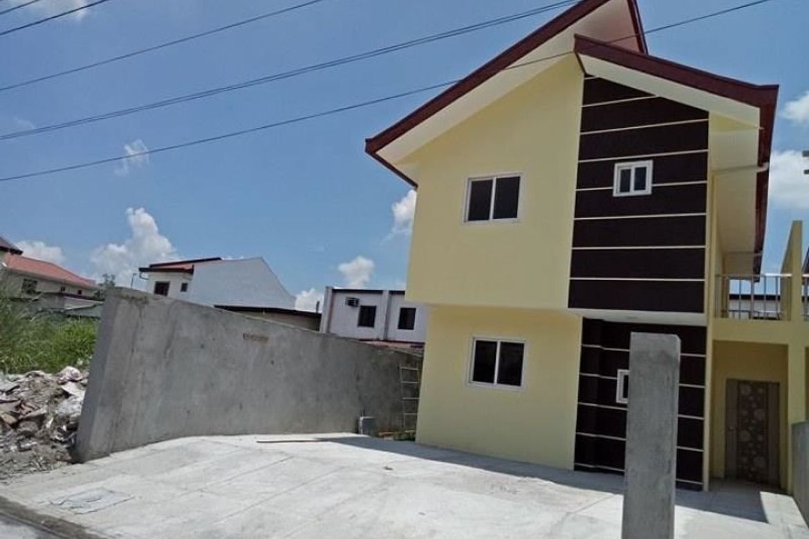 3 Bedroom House for Sale in Lourdes North West, Angeles, Pampanga