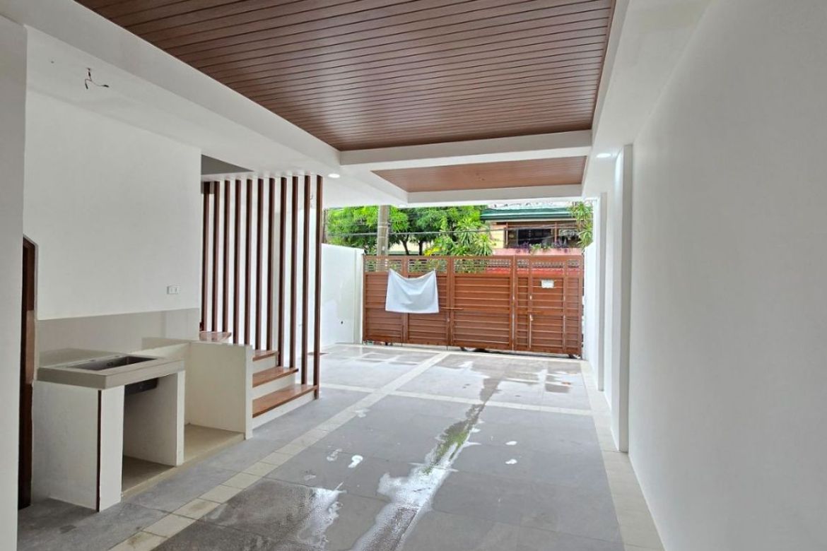 3 Bedroom House for Sale in Mabini-J. Rizal, Mandaluyong, Metro Manila – photo 2