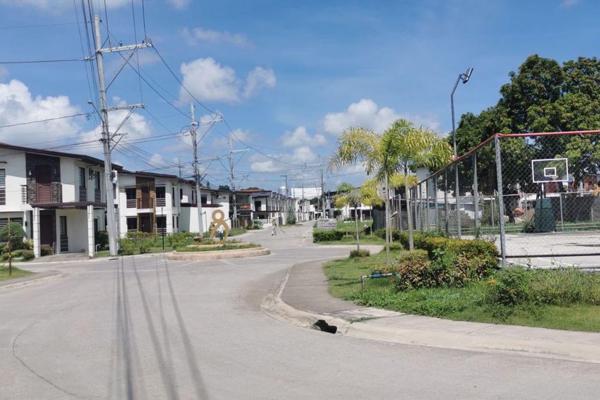 3 Bedroom House for Sale in Maduya, Carmona, Cavite – photo 2