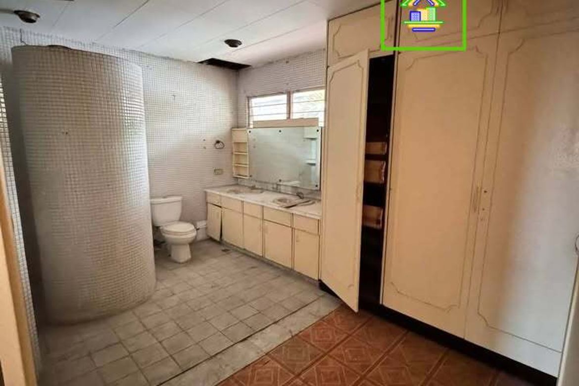 3 Bedroom House for Sale in Magallanes, Makati, Metro Manila near MRT-3 Magallanes – photo 5