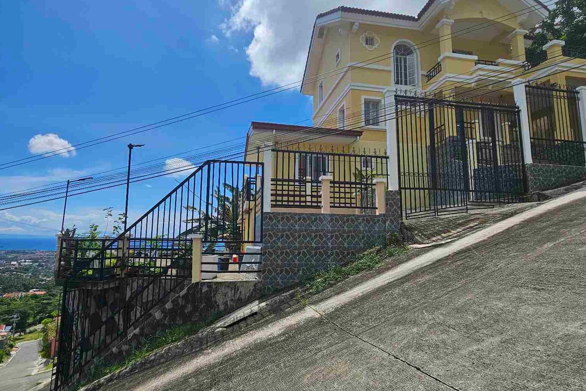 3 Bedroom House for Sale in Maghaway, Talisay, Cebu