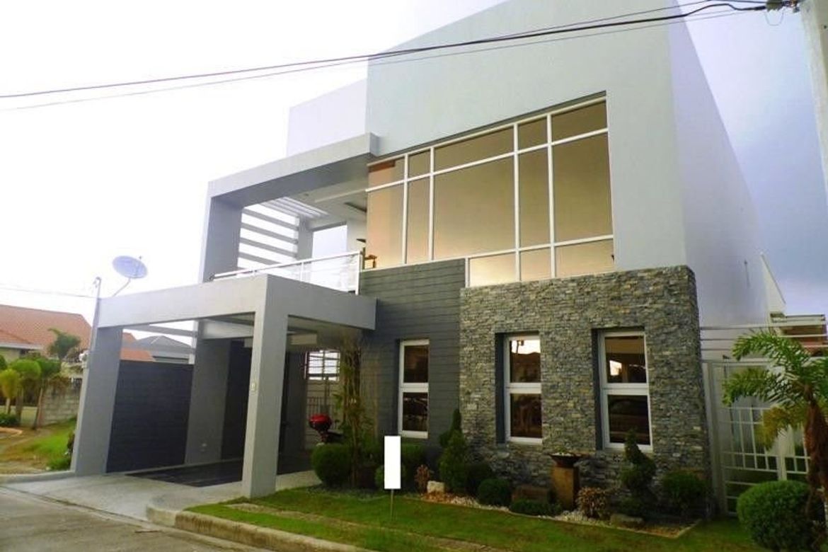 3 Bedroom House for Sale in Malabanias, Angeles, Pampanga