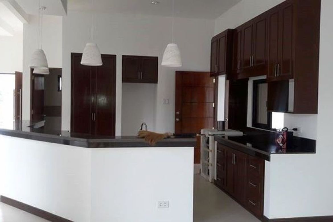 3 Bedroom House for Sale in Malabanias, Angeles, Pampanga – photo 5