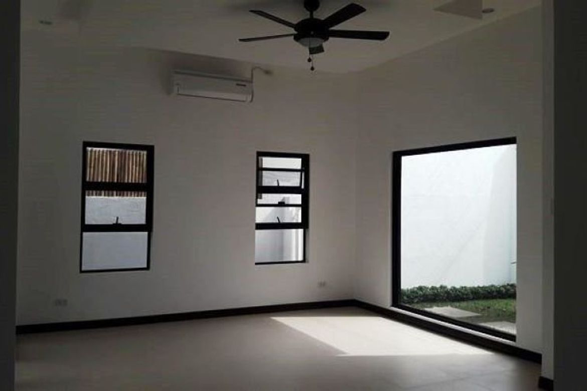 3 Bedroom House for Sale in Malabanias, Angeles, Pampanga – photo 7