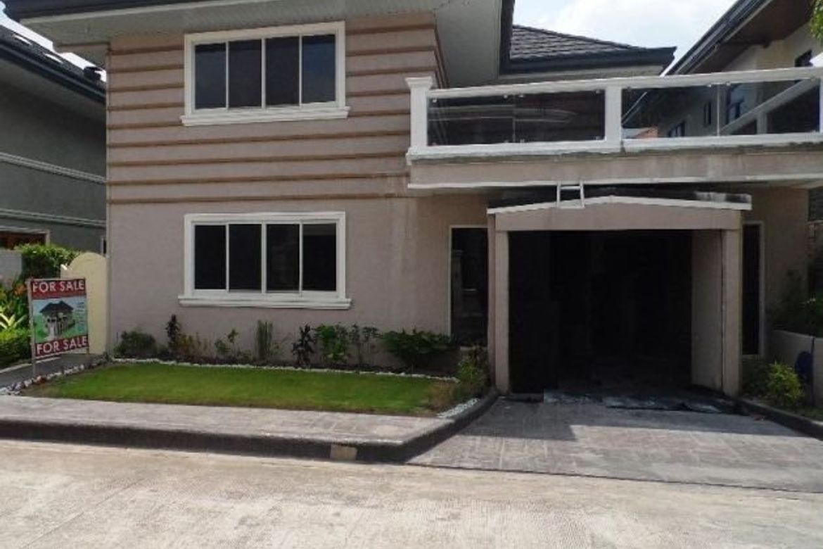 3 Bedroom House for Sale in Malabanias, Angeles, Pampanga
