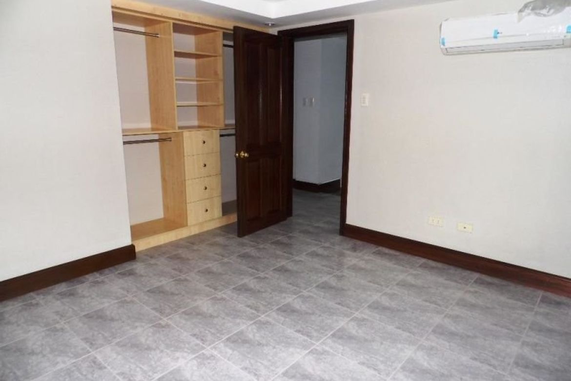 3 Bedroom House for Sale in Malabanias, Angeles, Pampanga – photo 3