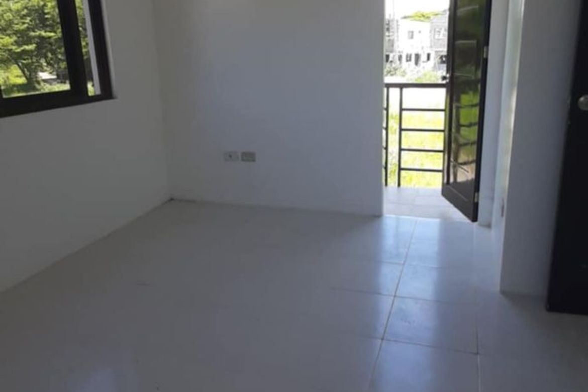 3 Bedroom House for Sale in Malamig, Biñan, Laguna – photo 4