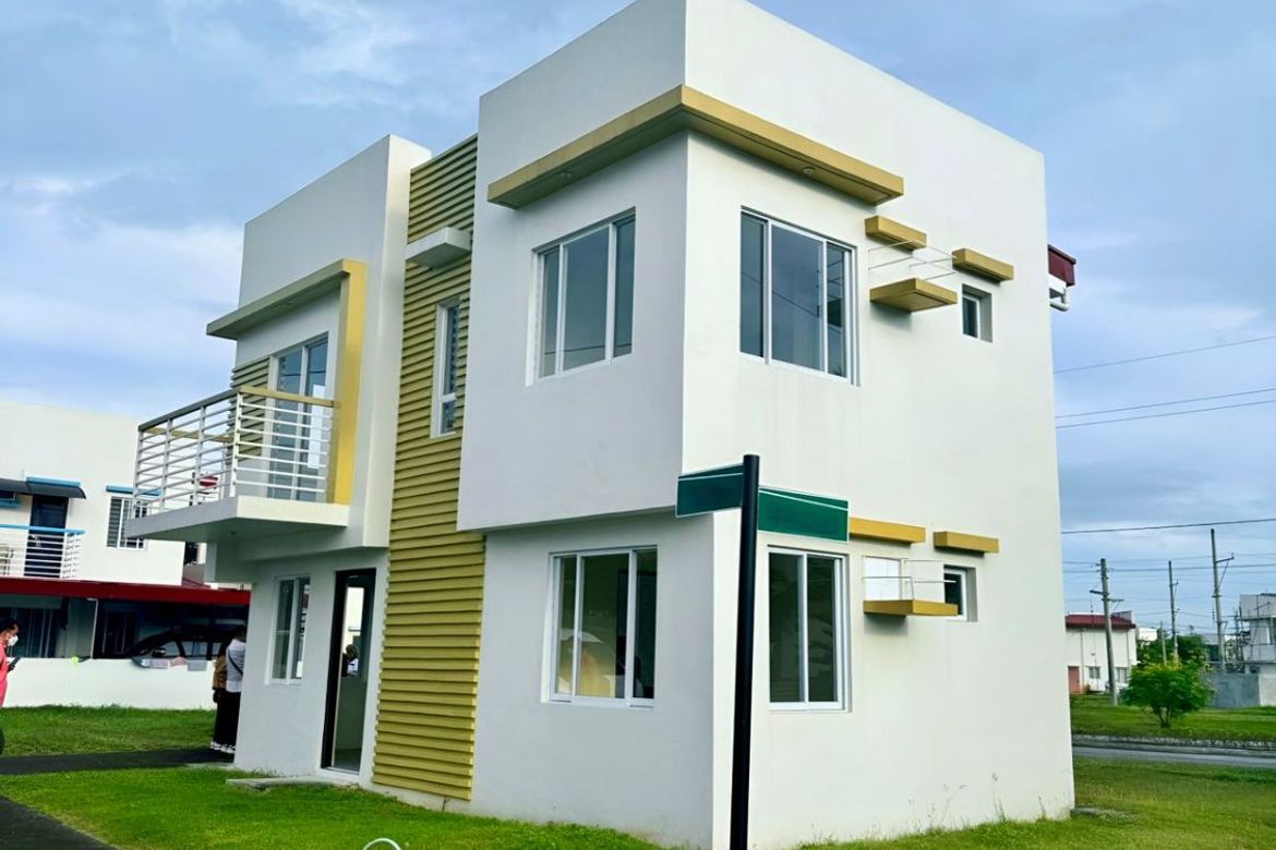 3 Bedroom House for Sale in Malitlit, Santa Rosa, Laguna