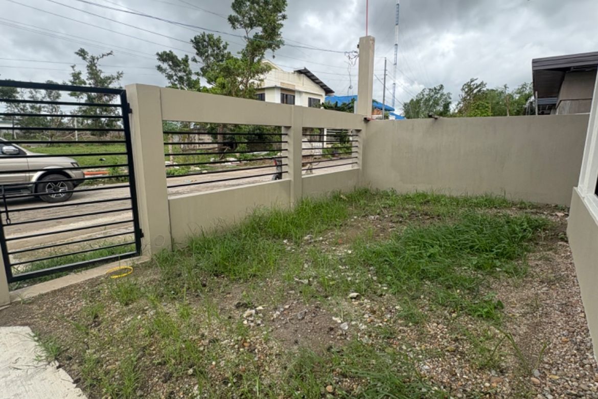 3 Bedroom House for Sale in Mandalagan, Bacolod, Negros Occidental – photo 3