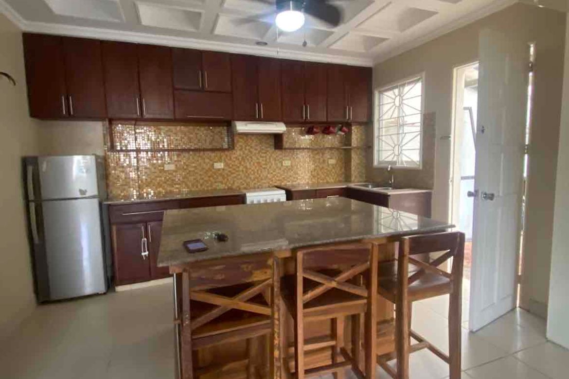 3 Bedroom House for Sale in Mandalagan, Bacolod, Negros Occidental – photo 7