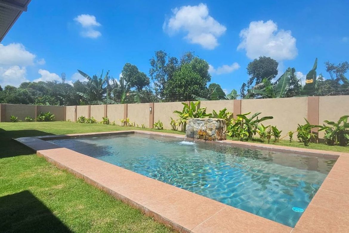 3 Bedroom House for Sale in Mangas II, Alfonso, Cavite
