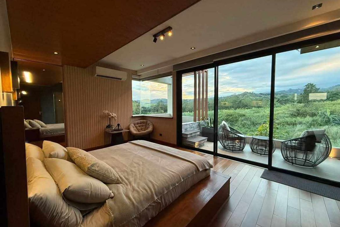 3 Bedroom House for Sale in Manibaug Libutad, Porac, Pampanga