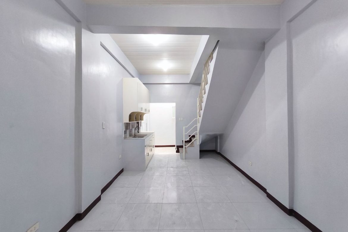 3 Bedroom House for Sale in Manila, Metro Manila near LRT-2 Legarda – photo 6
