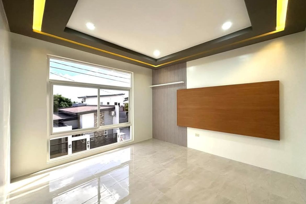 3 Bedroom House for Sale in Mawaque, Mabalacat, Pampanga