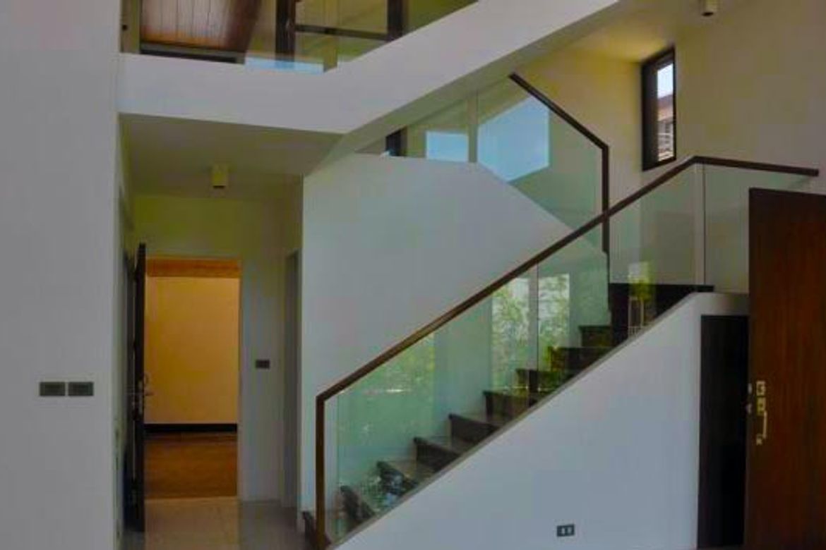3 Bedroom House for Sale in McKinley Hill Village, McKinley Hill, Taguig, Metro Manila