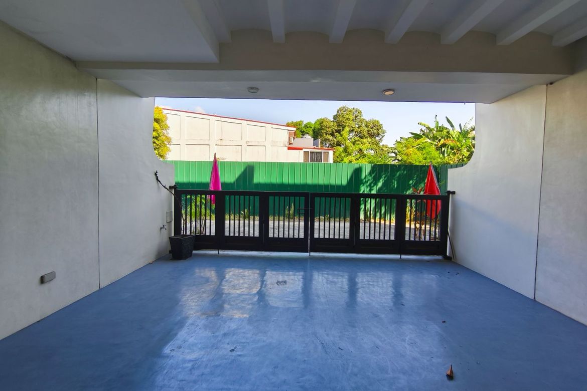 3 Bedroom House for Sale in Merville, Parañaque, Metro Manila – photo 3