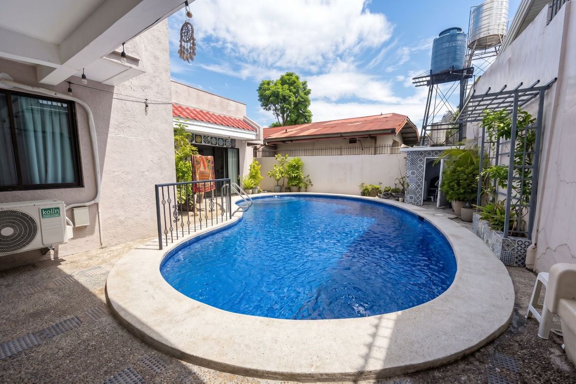 3 Bedroom House for Sale in Merville, Parañaque, Metro Manila