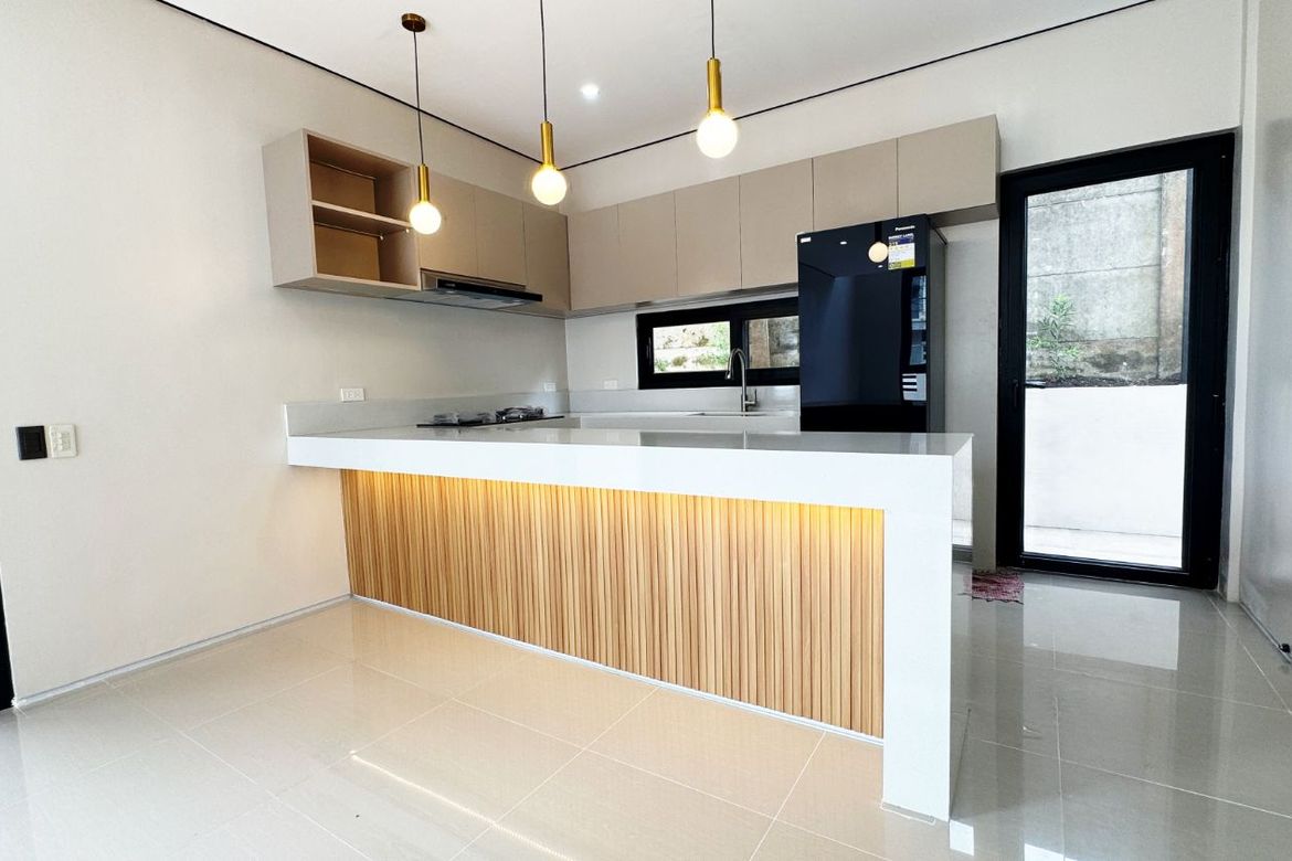 3 Bedroom House for Sale in Metrogate Tagaytay Manors, Silang Junction North, Tagaytay, Cavite – photo 4