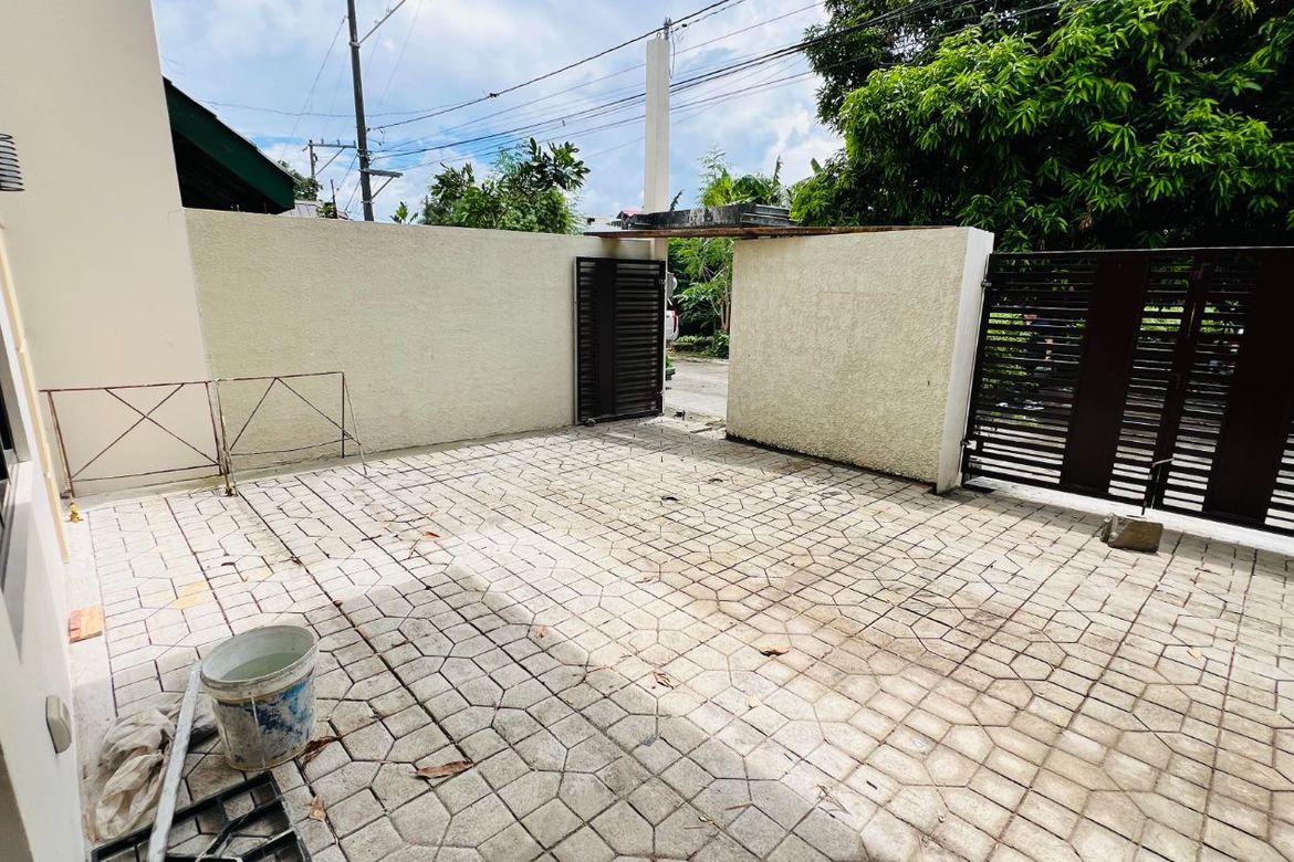 3 Bedroom House for Sale in Molino III, Bacoor, Cavite – photo 2