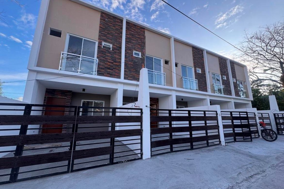 3 Bedroom House for Sale in Molino III, Bacoor, Cavite