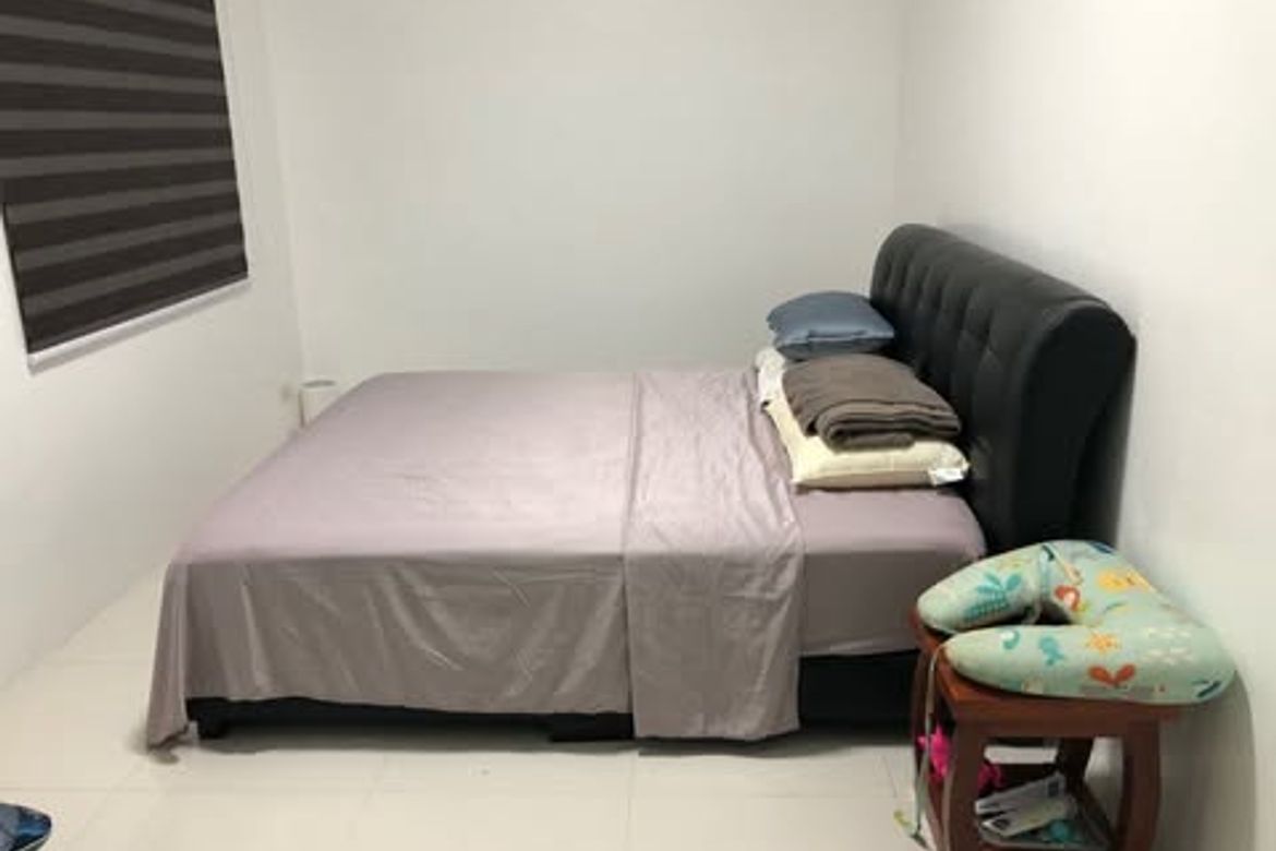 3 Bedroom House for Sale in Moonwalk, Parañaque, Metro Manila