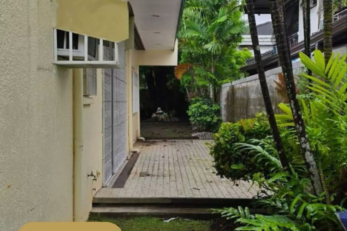 3 Bedroom House for Sale in New Alabang Village, Muntinlupa, Metro Manila