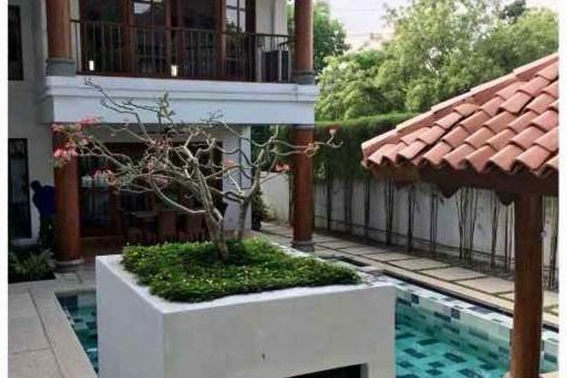 3 Bedroom House for Sale in New Alabang Village, Muntinlupa, Metro Manila