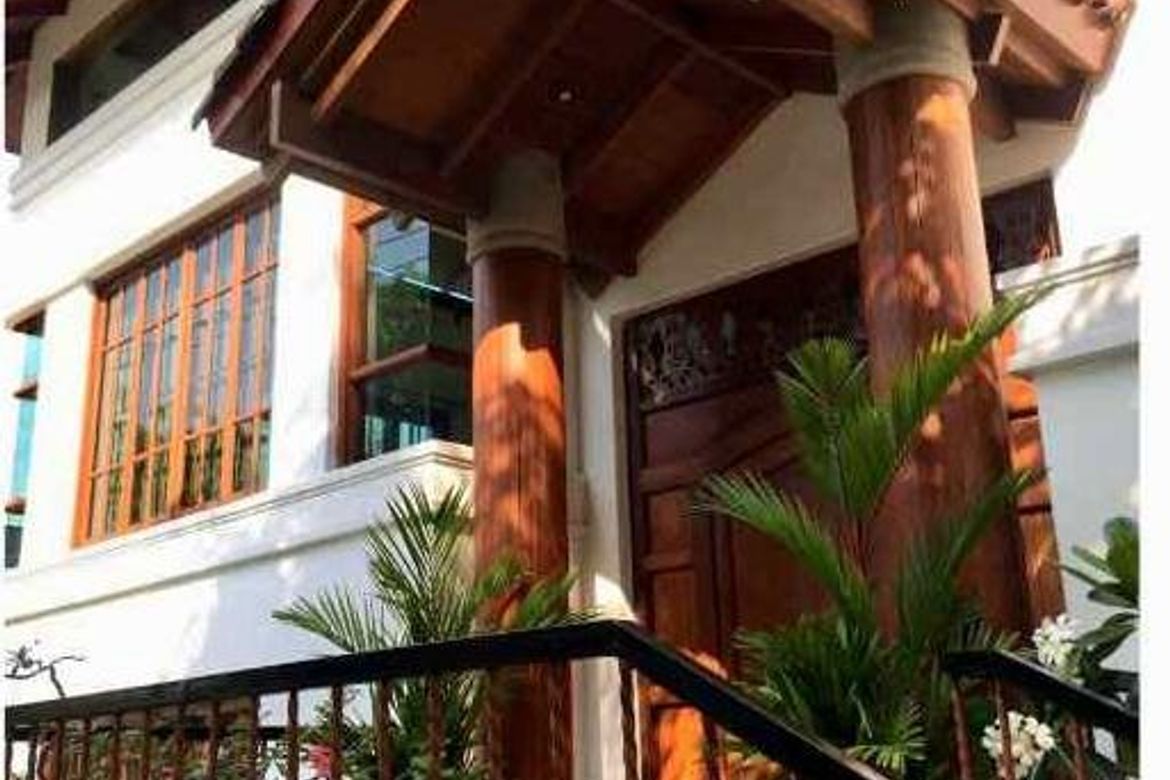 3 Bedroom House for Sale in New Alabang Village, Muntinlupa, Metro Manila – photo 2