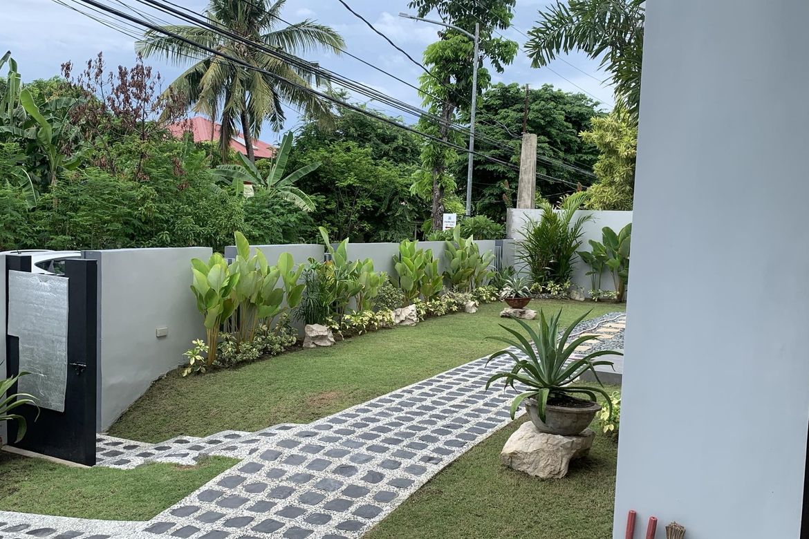 3 Bedroom House for Sale in New Alabang Village, Muntinlupa, Metro Manila – photo 6
