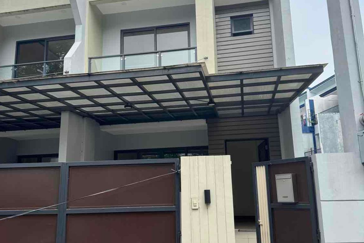 3 Bedroom House for Sale in North Fairview, Quezon City, Metro Manila