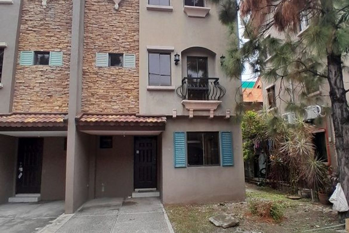 3 Bedroom House for Sale in P.F. Espiritu I, Bacoor, Cavite