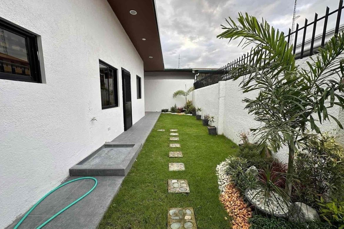 3 Bedroom House for Sale in Pampang, Angeles, Pampanga – photo 3