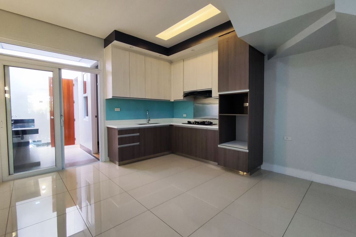 3 Bedroom House for Sale in Pasong Tamo, Quezon City, Metro Manila – photo 7