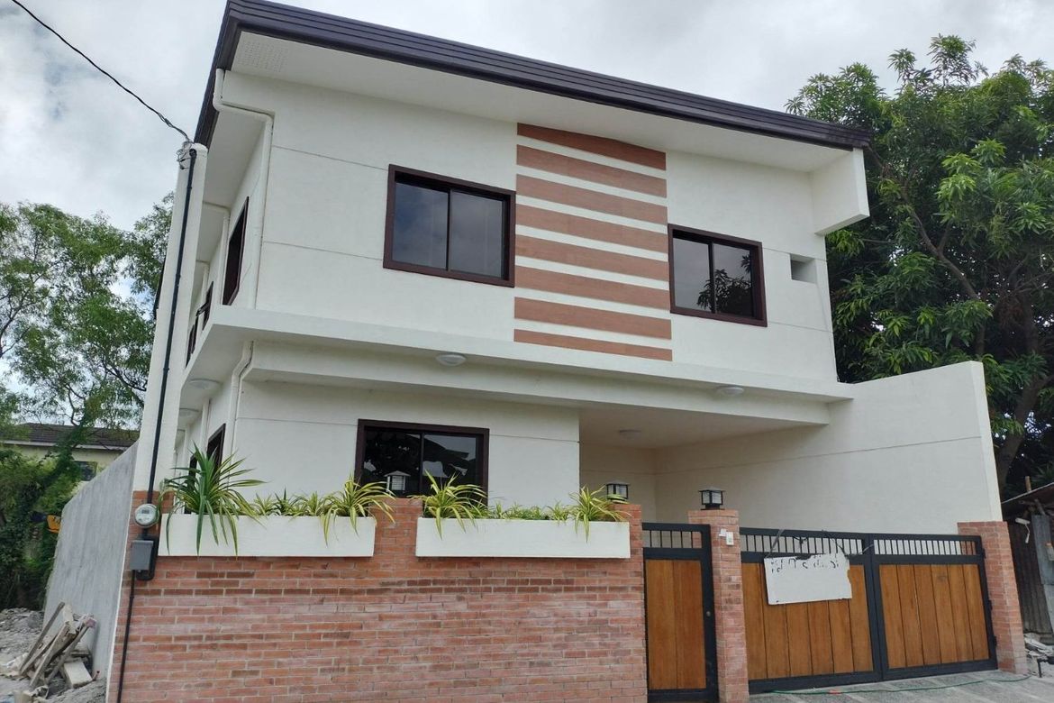 3 Bedroom House for Sale in Pinagbuhatan, Pasig, Metro Manila