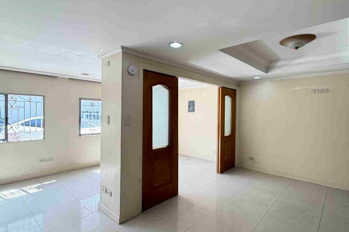 3 Bedroom House for Sale in Pleasant Hills, Mandaluyong, Metro Manila – photo 4