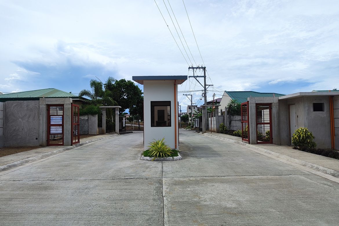 3 Bedroom House for Sale in Poblacion Barangay 6, Lipa, Batangas – photo 3