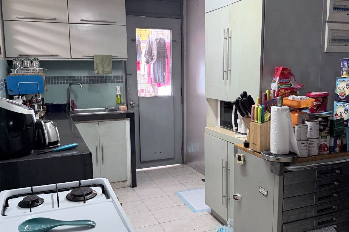 3 Bedroom House for Sale in Poblacion, Makati City – photo 8