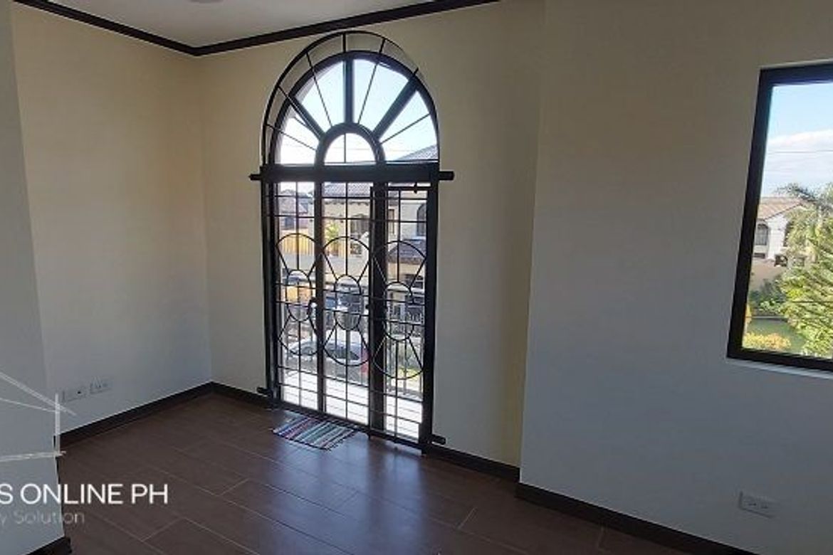 3 Bedroom House for Sale in Ponticelli Hills, Molino III, Bacoor, Cavite – photo 5