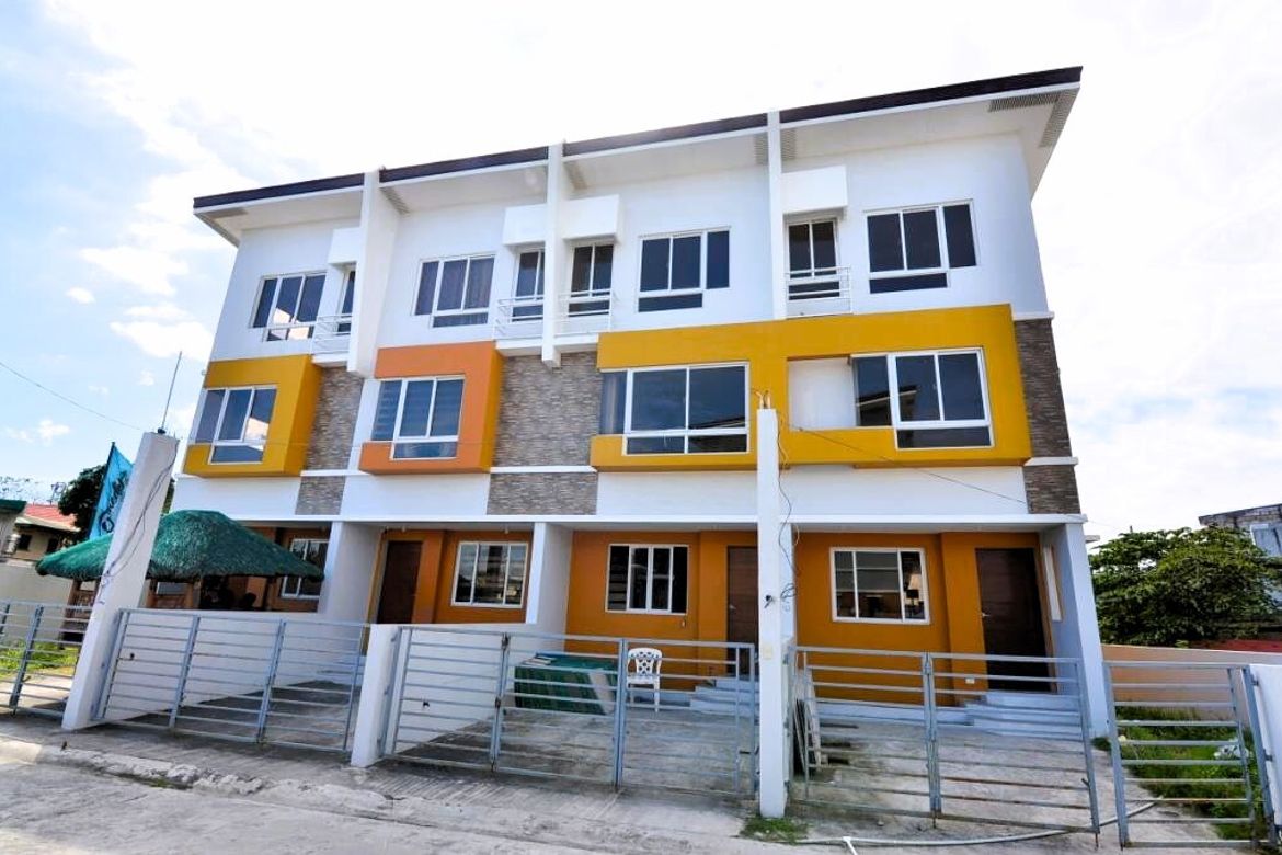 3 Bedroom House for Sale in Pulang Lupa Dos, Las Piñas, Metro Manila – photo 2