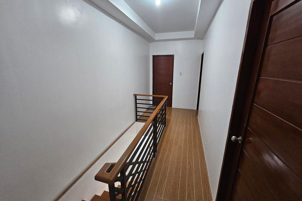 3 Bedroom House for Sale in Pulang Lupa Dos, Las Piñas, Metro Manila – photo 8