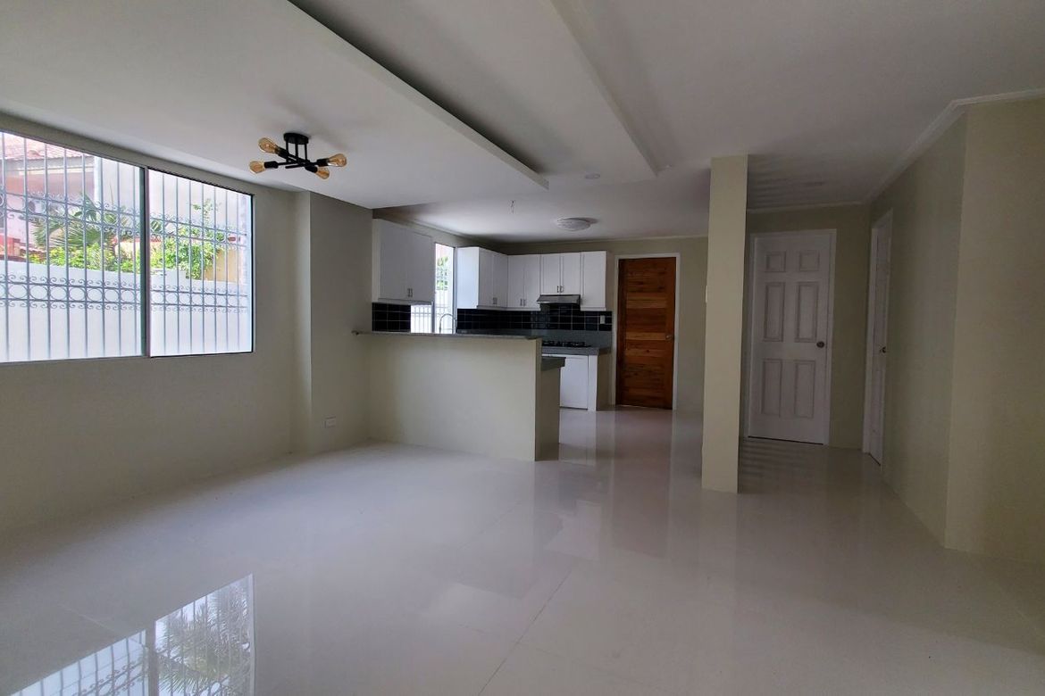 3 Bedroom House for Sale in Pulong Santa Cruz, Santa Rosa, Laguna – photo 3