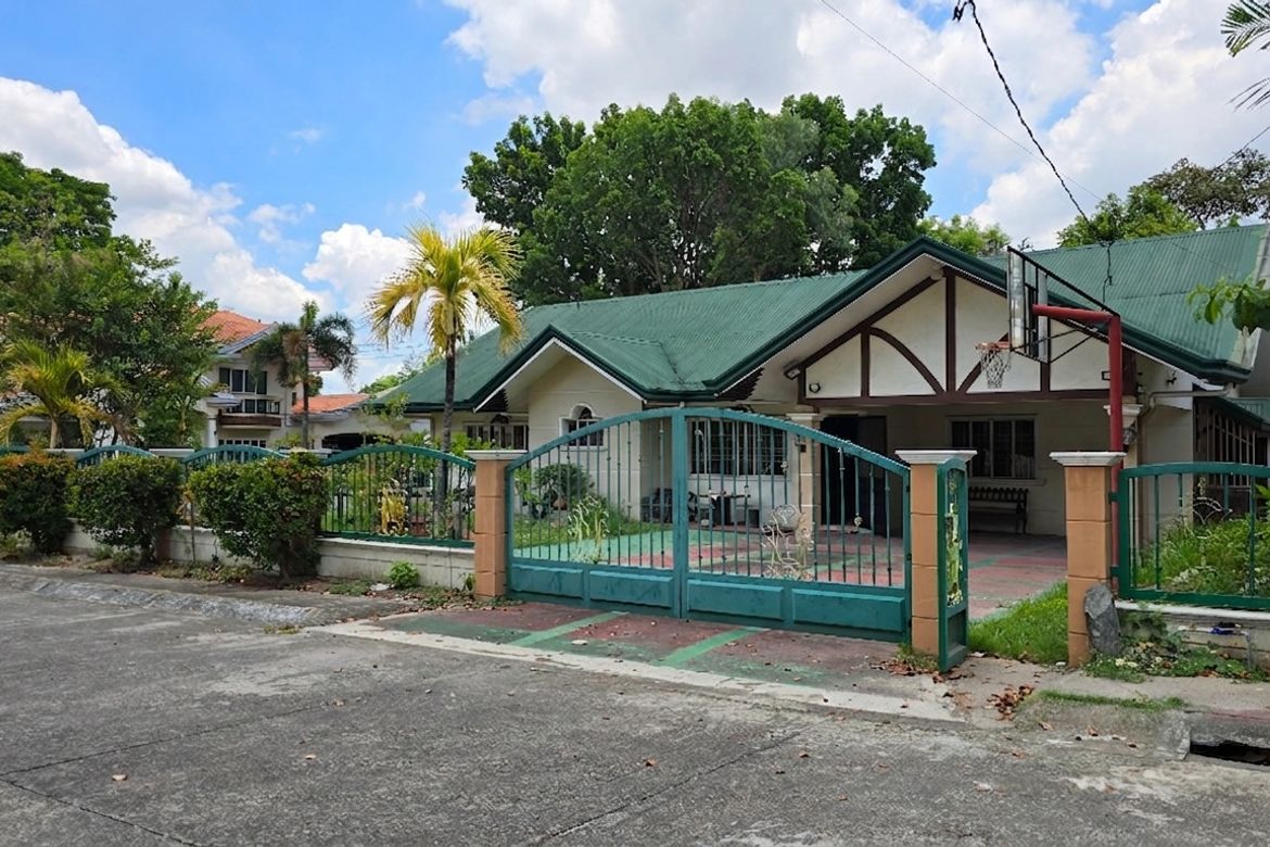 3 Bedroom House for Sale in Pulung Maragul, Angeles, Pampanga