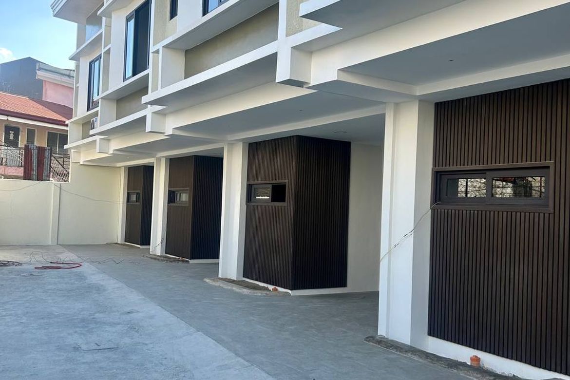 3 Bedroom House for Sale in Punta Princesa, Cebu City, Cebu